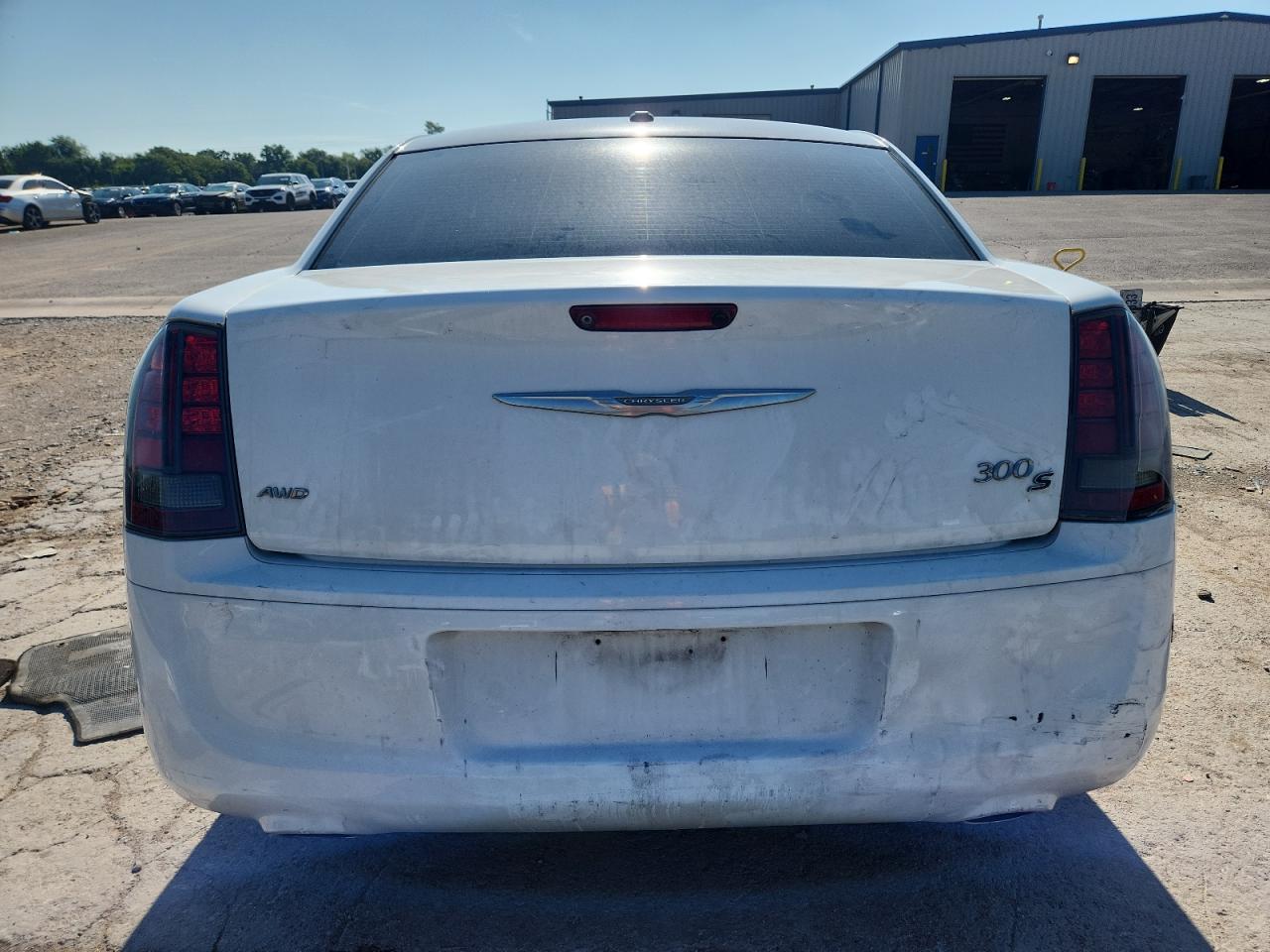 Chrysler 300 S Image 13