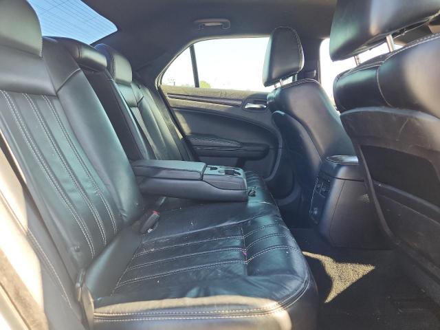 Chrysler 300 S Image 10