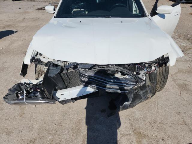 Chrysler 300 S Image 6