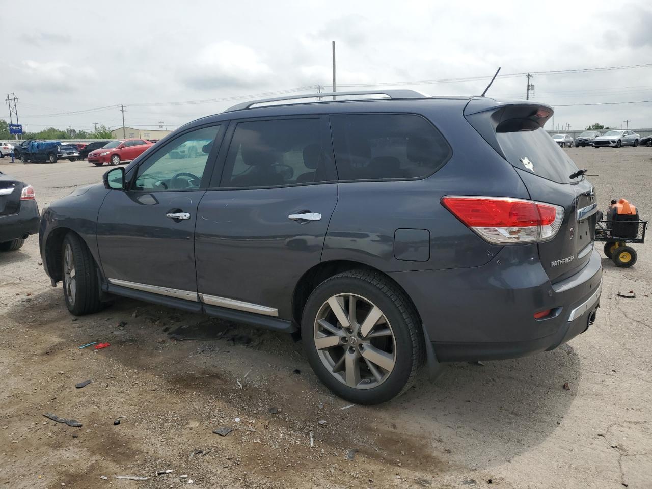 Nissan Pathfinder S Image 11