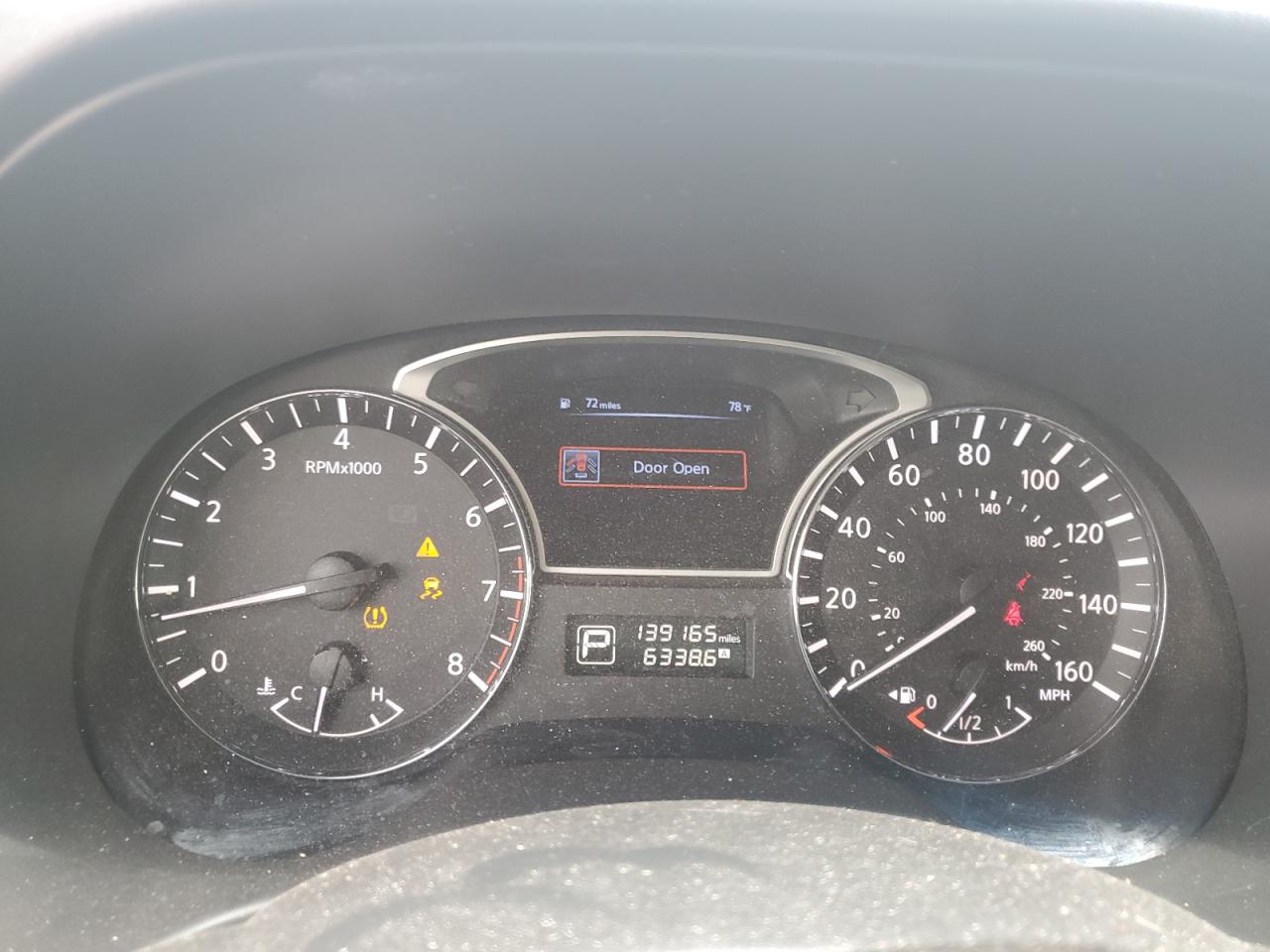 Nissan Pathfinder S Image 10