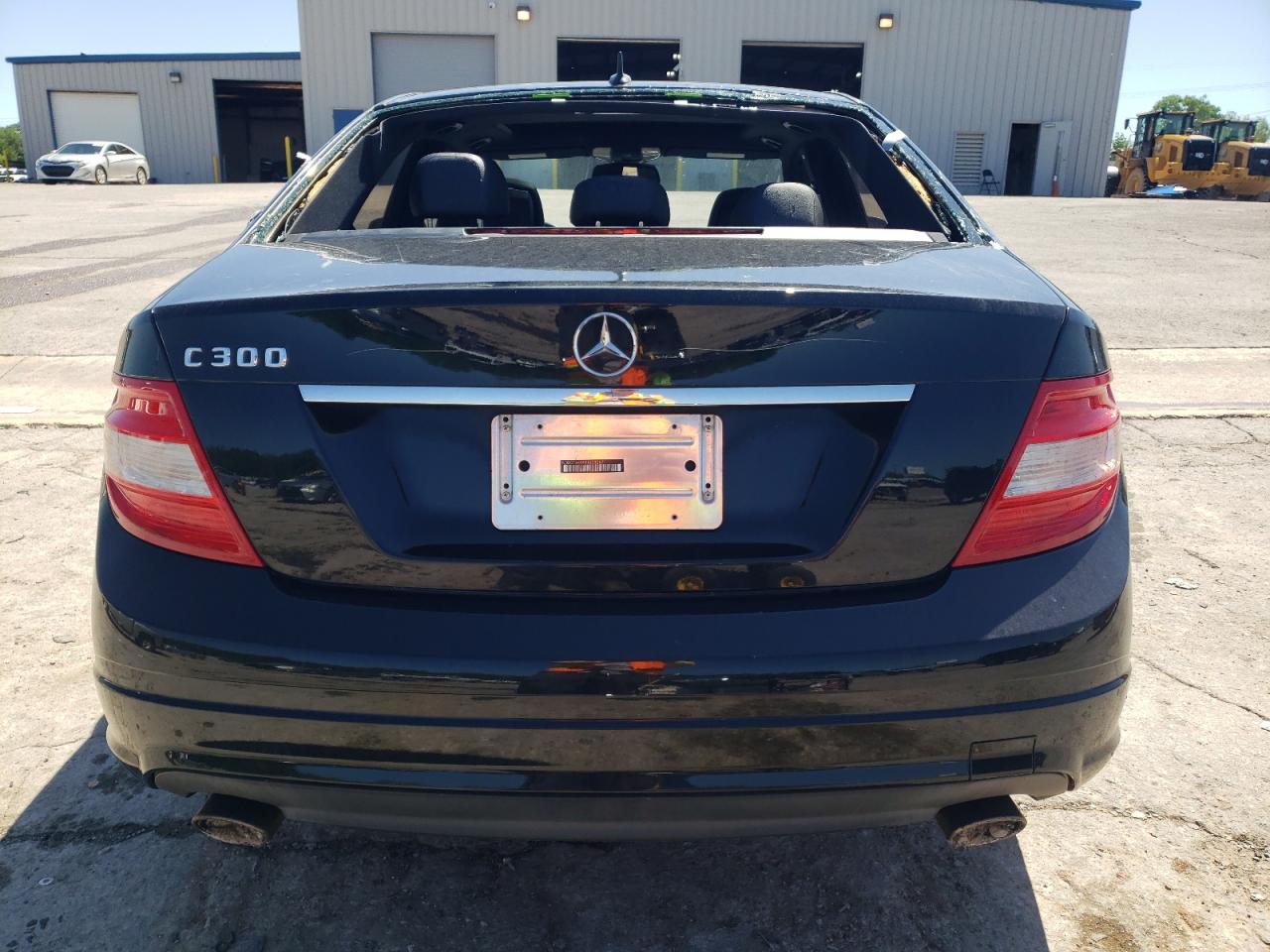 Mercedes-Benz C-Class 300 Image 7
