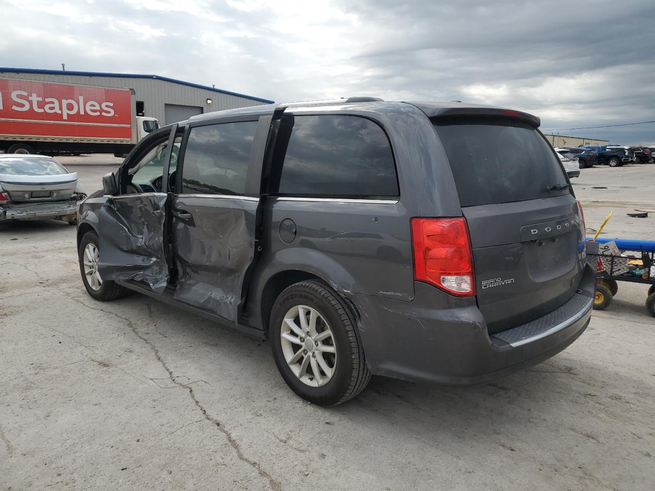Dodge Caravan Sxt Image 2