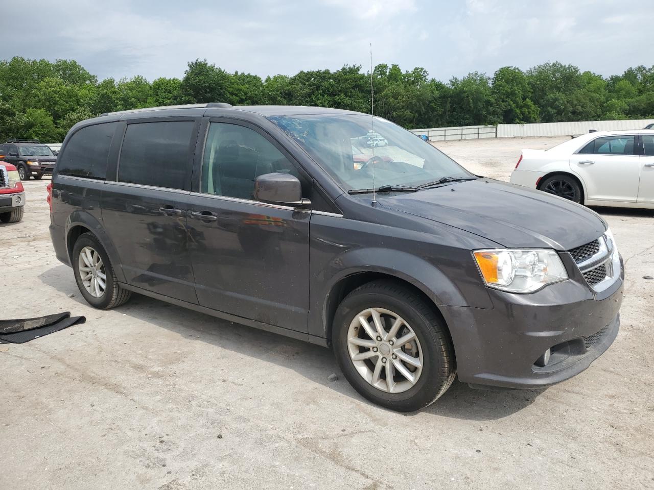 Dodge Caravan Sxt Image 8