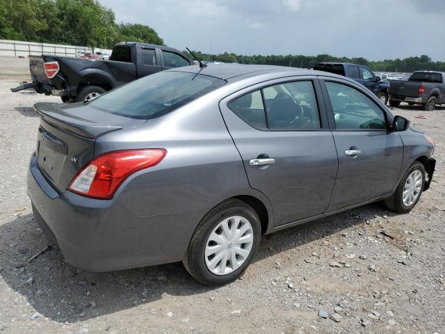 Nissan Versa S Image 3
