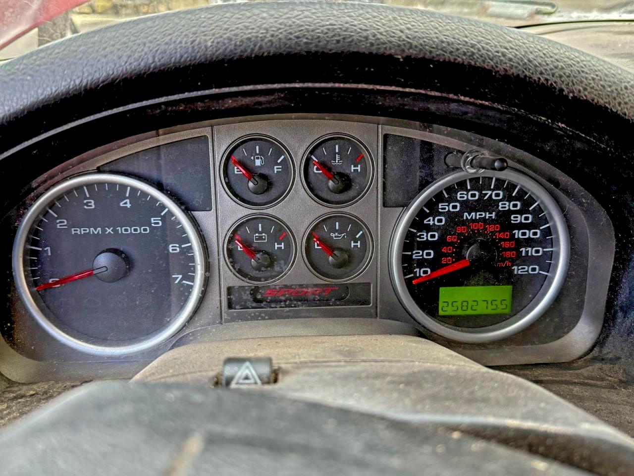 Ford F-150 Supercrew Image 2