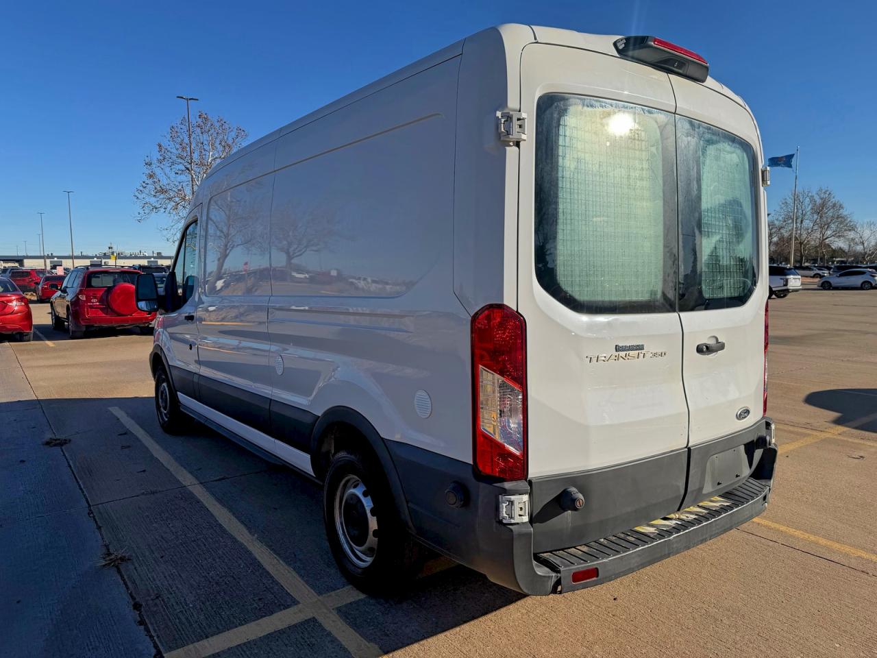 Ford Transit T-350 Image 2