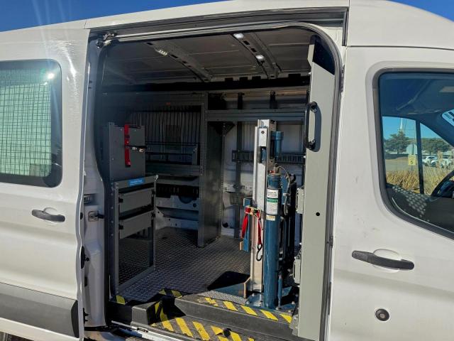 Ford Transit T-350 Image 13