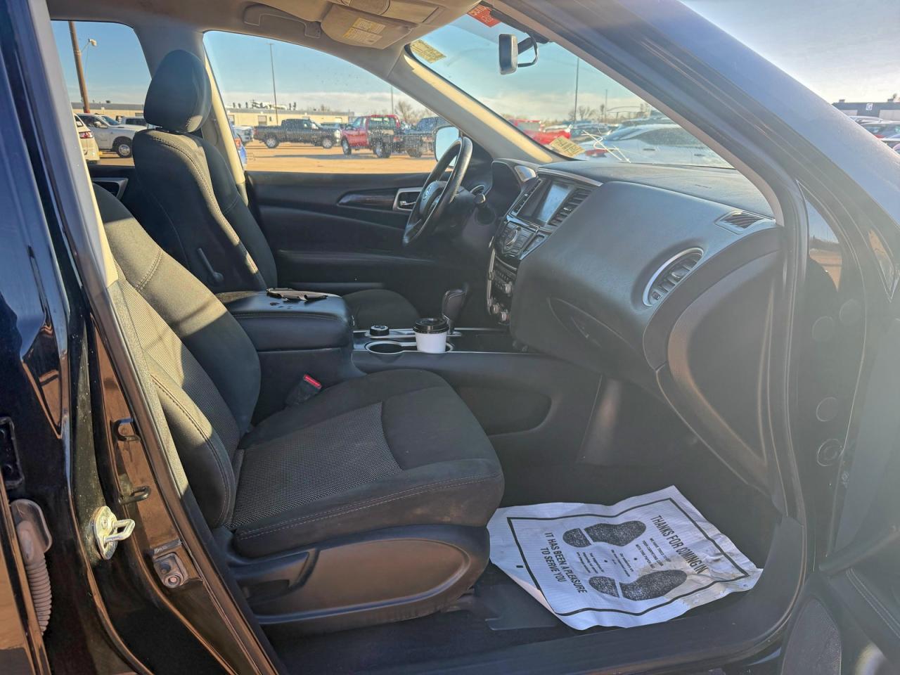 Nissan Pathfinder Sv Image 7