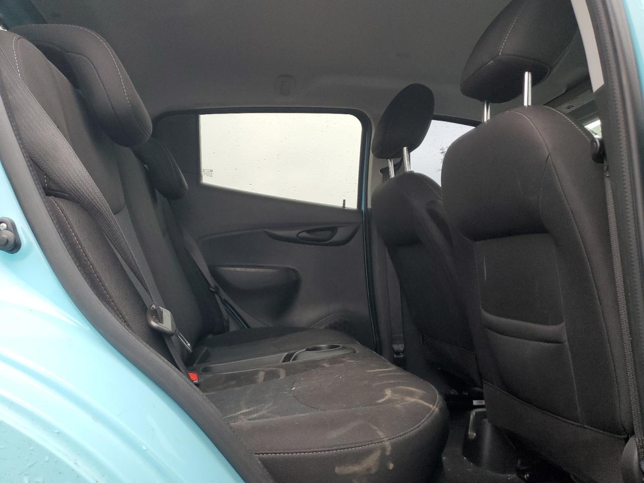 Chevrolet Spark 1lt Image 2