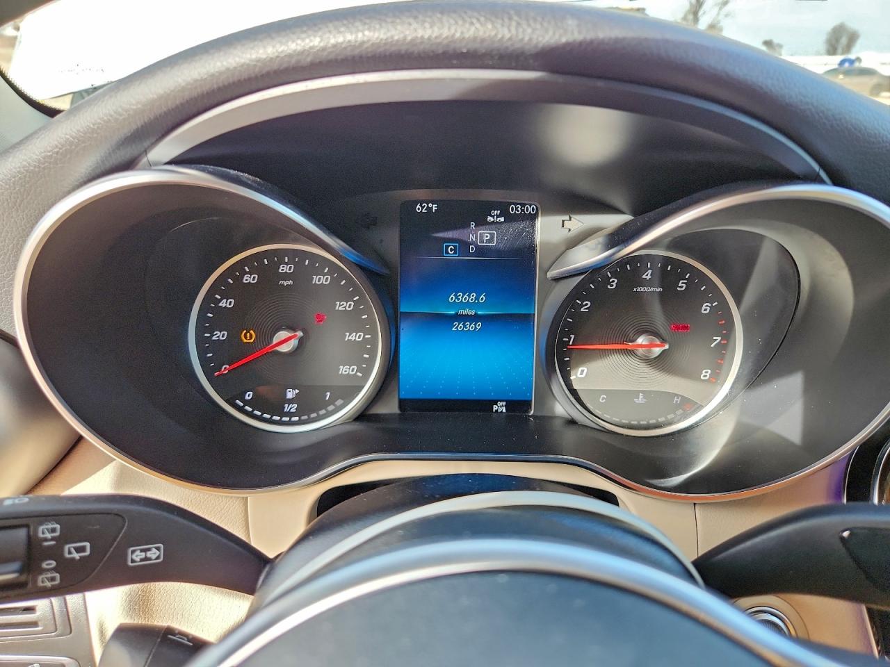 Mercedes-Benz GLC 300 Image 10