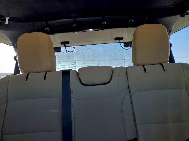 Jeep Wrangler Sahara Image 9