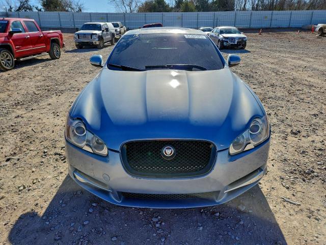 Jaguar XF Luxury Image 2