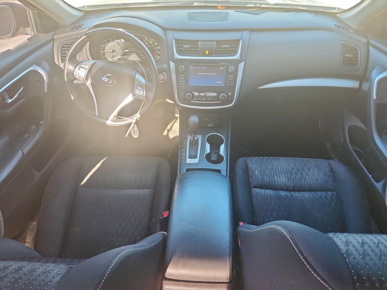 Nissan Altima 2.5 Image 10