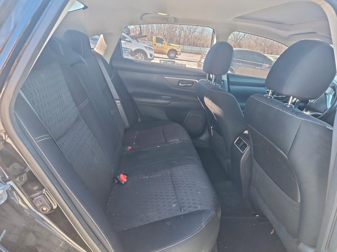 Nissan Altima 2.5 Image 6