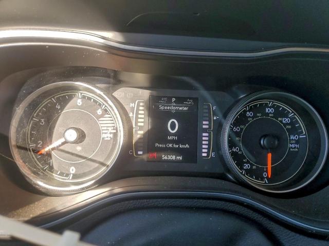 Jeep Grand Cherokee Latitude Image 13