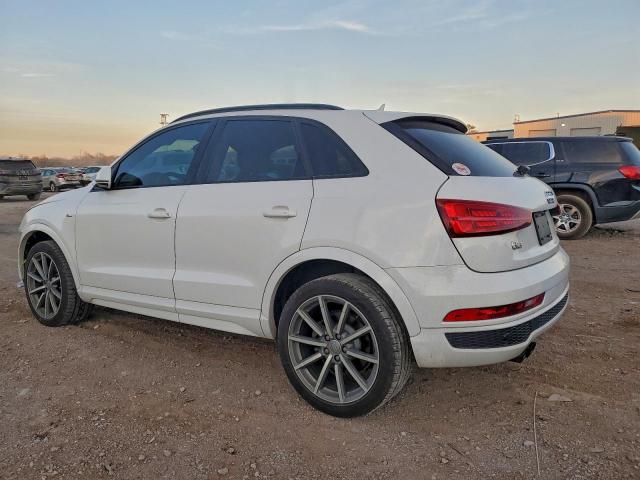Audi Q3 Premium Plus Image 14