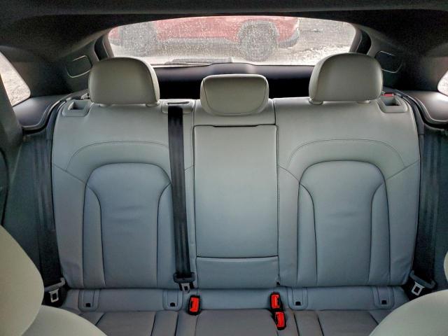 Audi Q3 Premium Plus Image 2