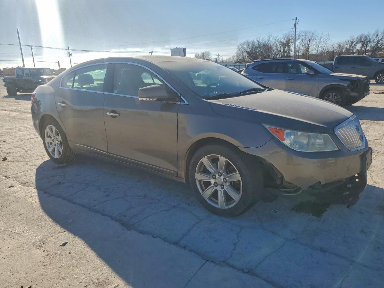 Buick LaCrosse Image 3