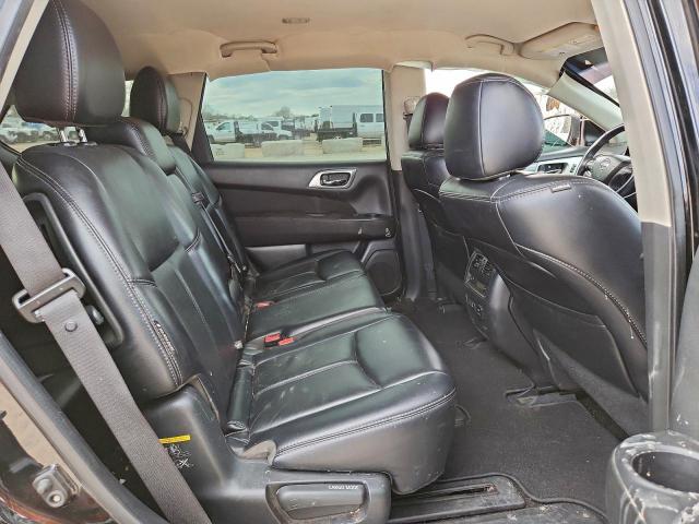 Nissan Pathfinder S Image 9