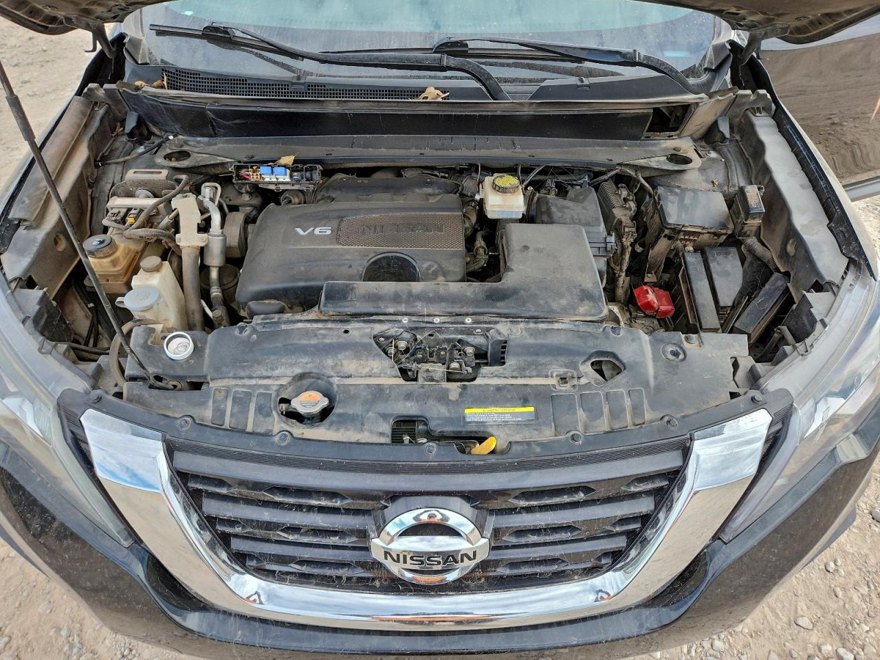 Nissan Pathfinder S Image 11