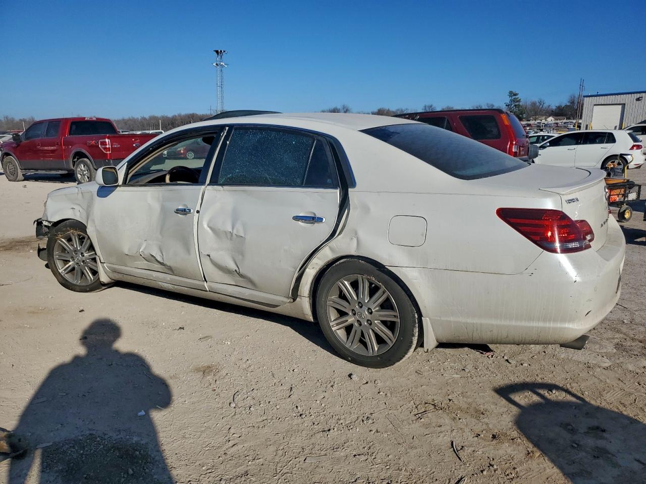 Toyota Avalon Xl Image 3