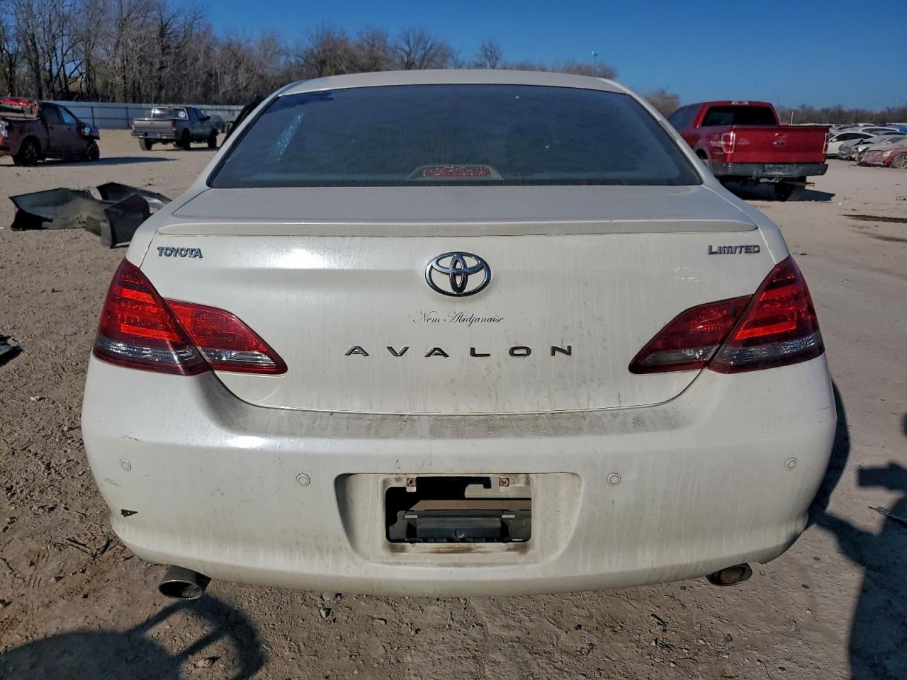 Toyota Avalon Xl Image 4