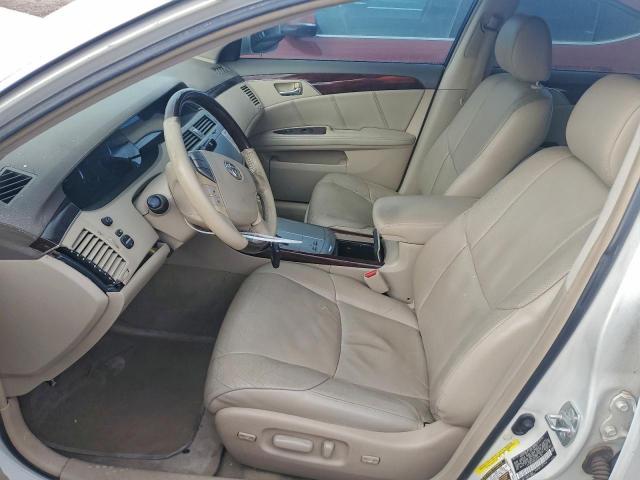 Toyota Avalon Xl Image 9