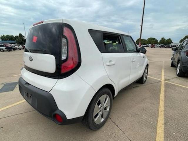 Kia Soul Image 2