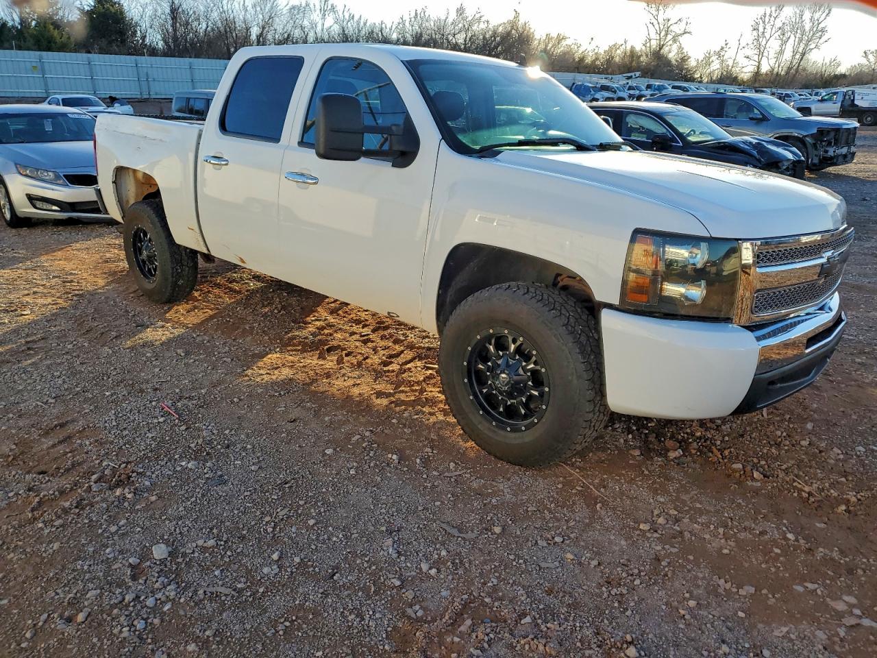 Chevrolet Silverado C1500 Image 6