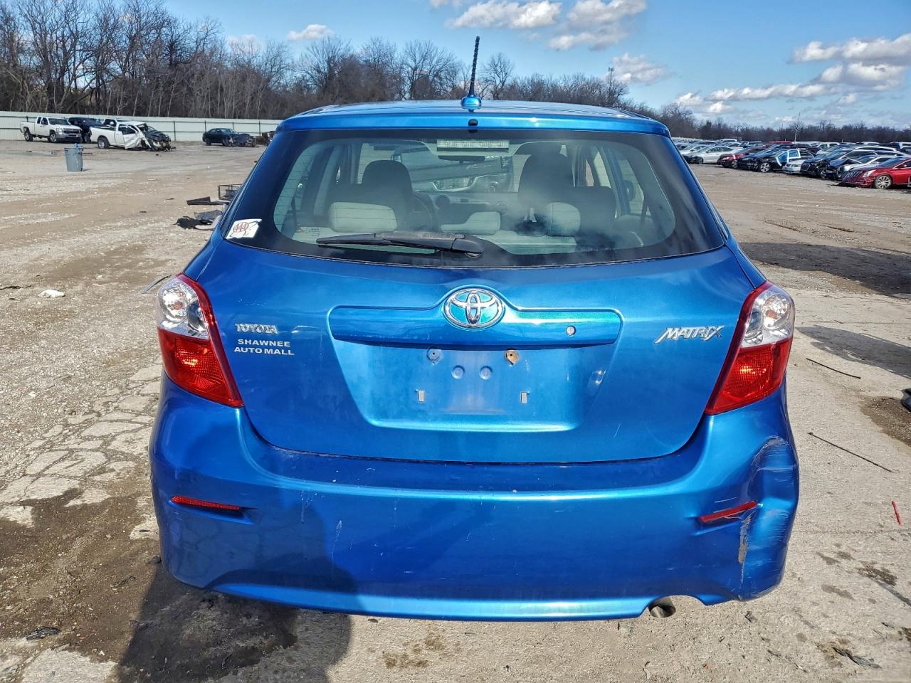 Toyota Matrix Image 11