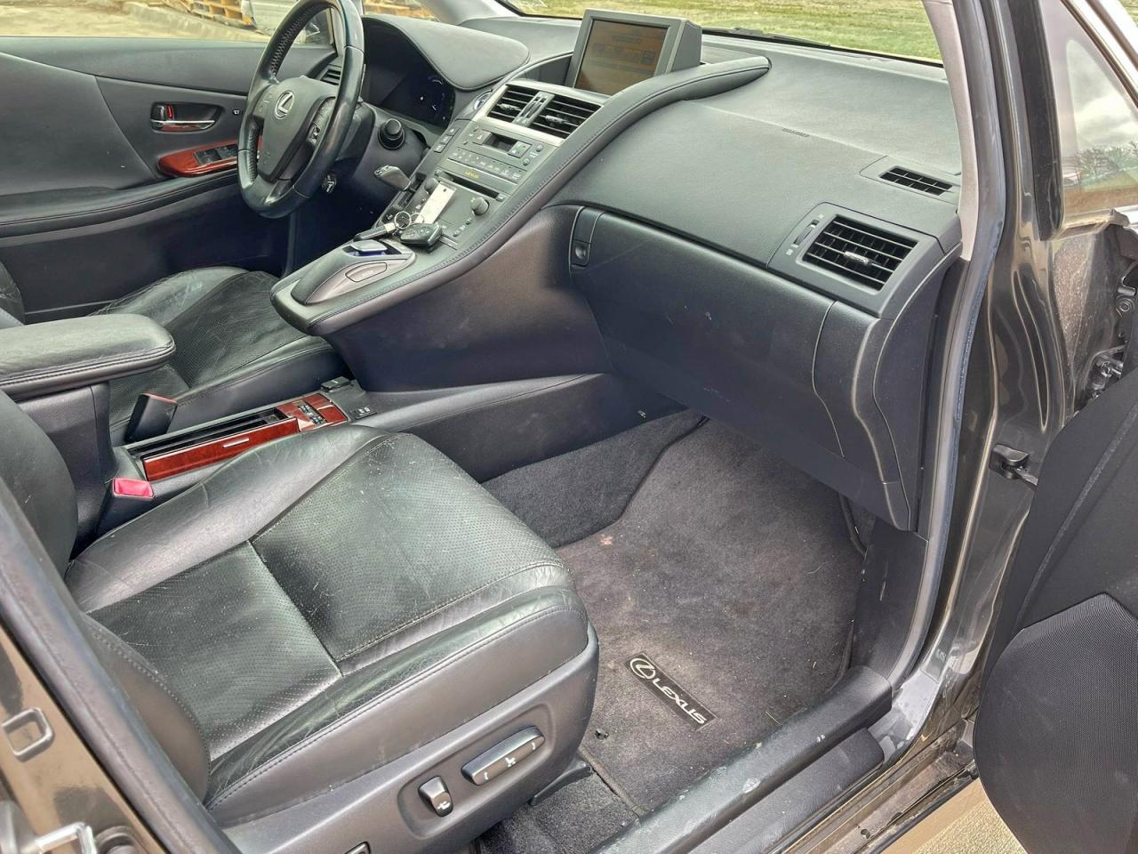 Lexus Hs 250h Image 8