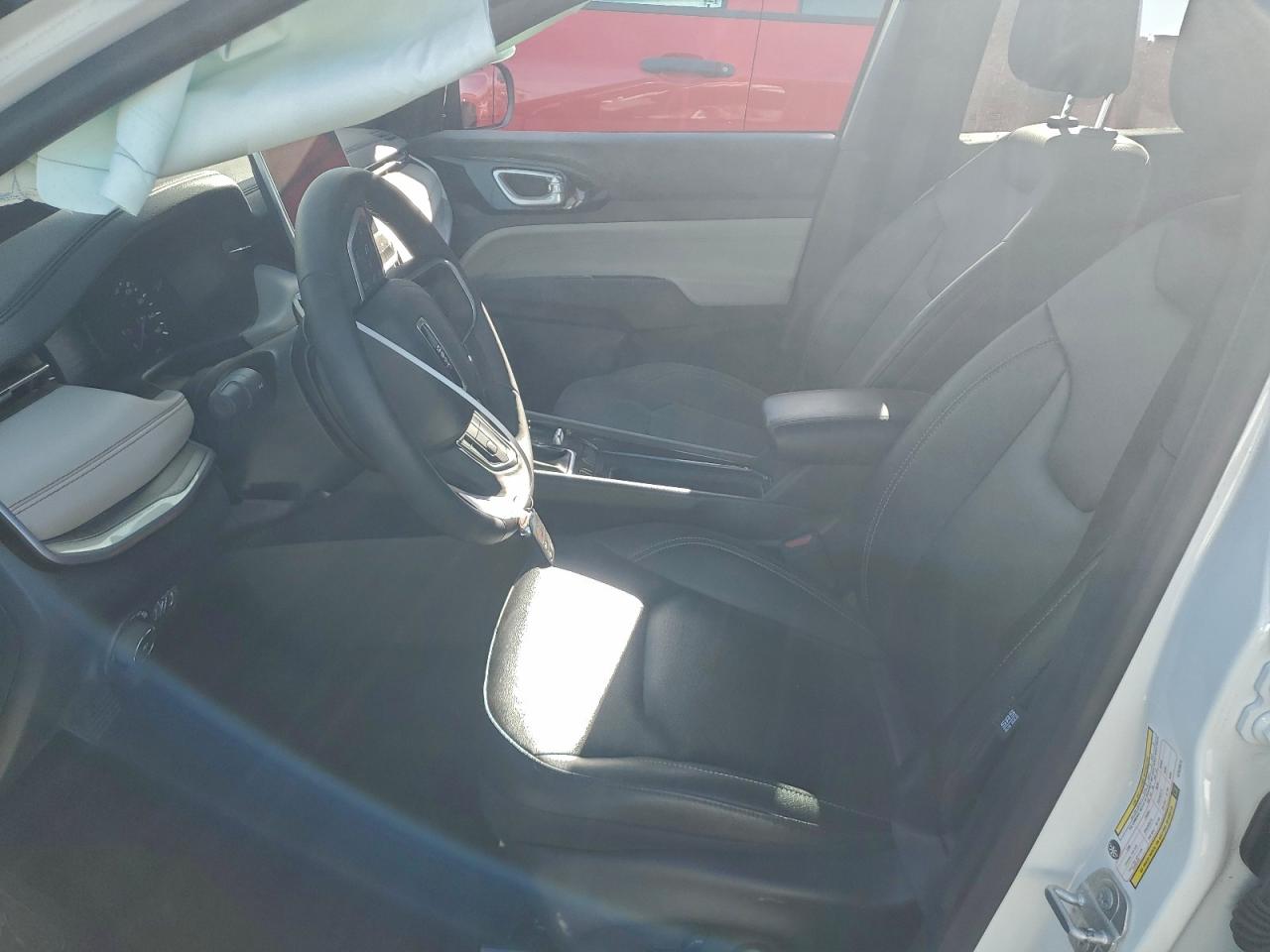 Jeep Compass Limited Image 13