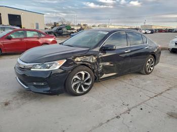 2017 Honda Accord 1HGCR3F07HA******
