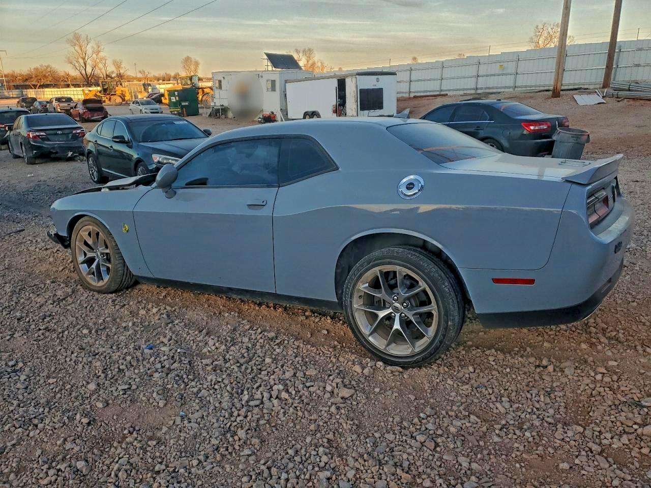 Dodge Challenger Sxt Image 2