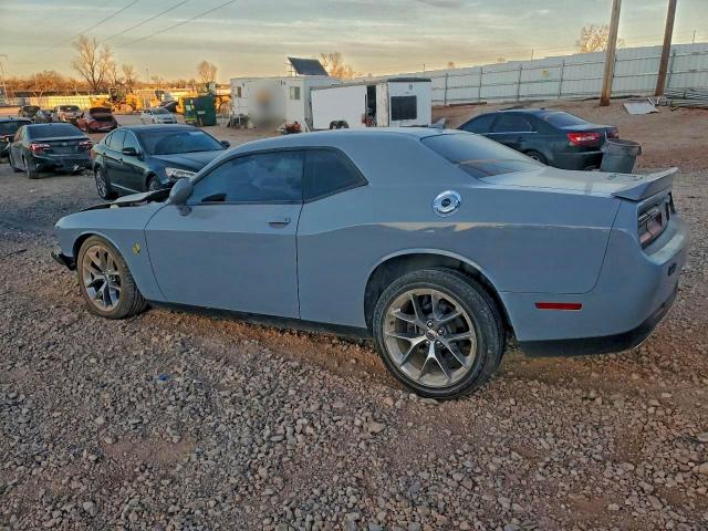 Dodge Challenger Sxt Image 2